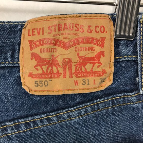 Levis Jeans Mens 31x32 550 Relaxed Fit Medium Wash Mid Rise 100% Cotton - Picture 2 of 13